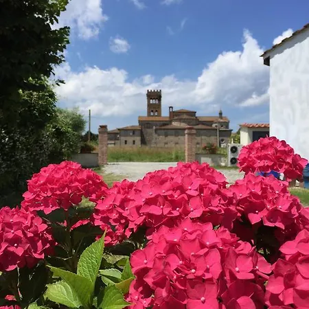 Bed & Breakfast Corte Capitani 3*