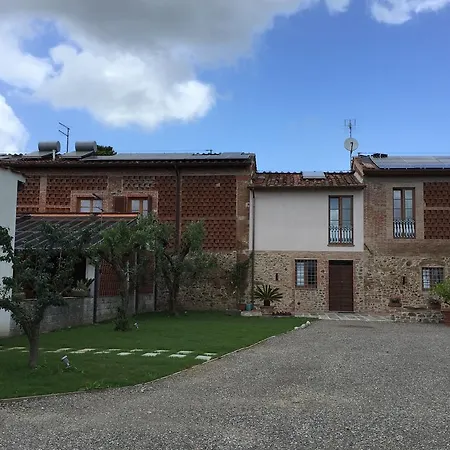 Bed & Breakfast Corte Capitani 3*