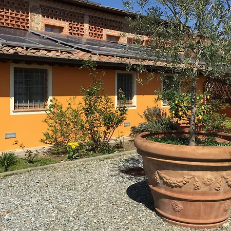 Corte Capitani Bed & Breakfast Capannori
